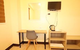 Leo Hotel - Lifestrong Property Inc